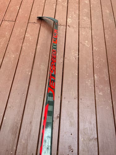 Senior Right Handed P29  Jetspeed FT4 Pro Hockey Stick