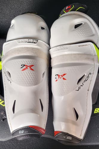 Used Bauer Vapor 2x Shin Pads