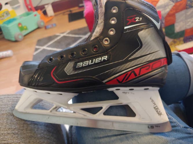 Used Bauer Regular Width Pro Stock Size 8.5 Vapor X2.7 Hockey Goalie Skates