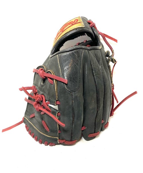 Used Right Hand Throw Rawlings Pitcher's Gold Glove Baseball Glove 11.5"