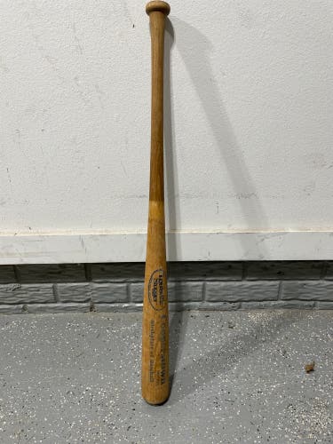 Louisville Slugger (-3) 30 oz 33" Bat