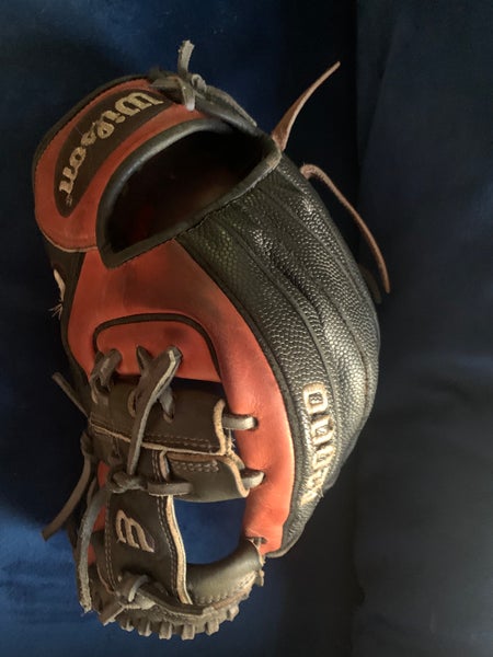 Wilson A2000 1786 Infielder's Baseball Glove, 11.5 - A30-089