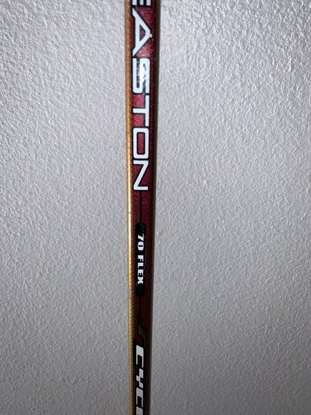 Easton Cyclone Silver Tip hockey shaft, 85 medium stiff