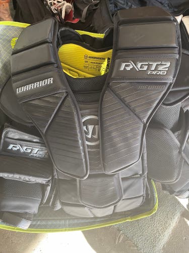 Used Medium Warrior  Ritual GT2 Goalie Chest Protector