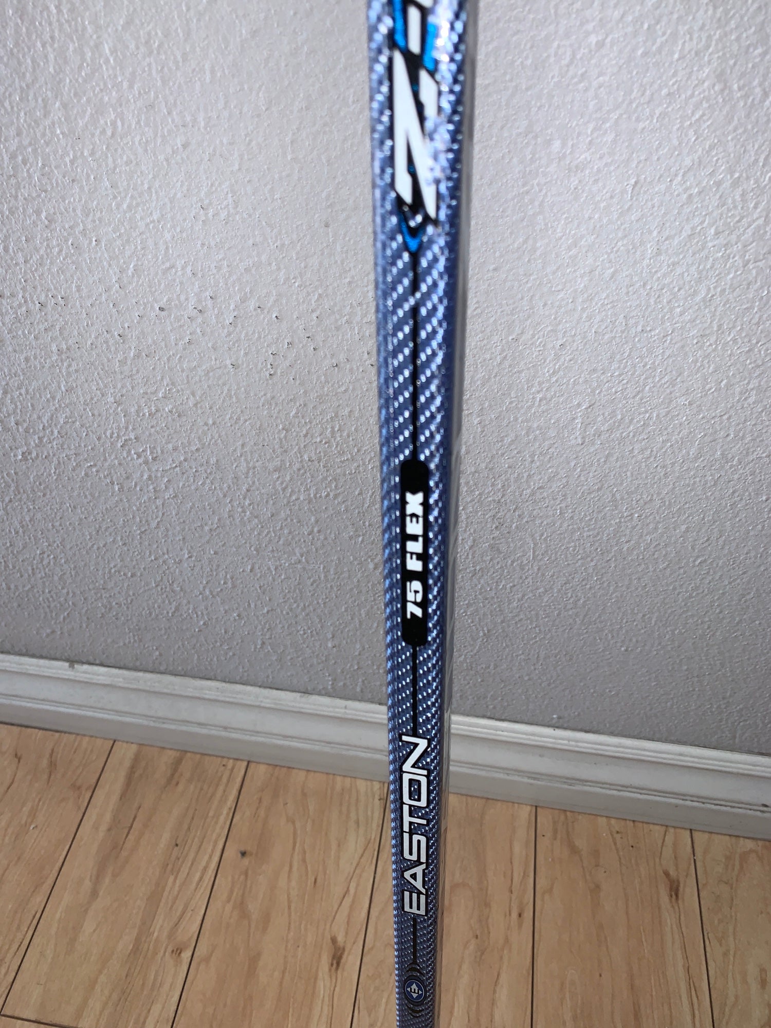 Easton Z Bubble Junior Hockey Shaft Stick JR for Sale in Tarpon Springs, FL  - OfferUp