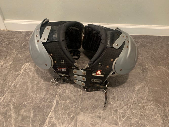 Adult Small Shoulder Pads w/ Backplate