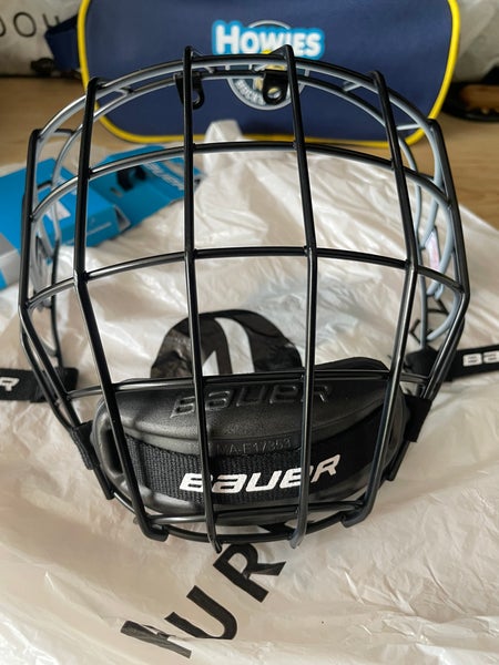 Medium Bauer Profile II Facemask Oreo