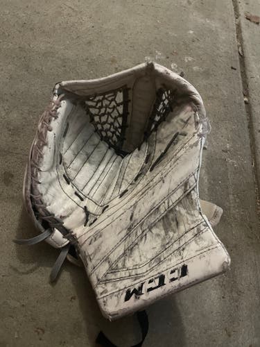 Used Full Right CCM Extreme Flex II 860