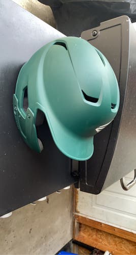 New  Easton Z5 Batting Helmet 7 1/8-7 1/2 Size