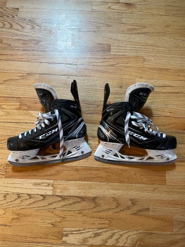 CCM Ribcore 64k skates
