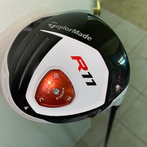 R11 TaylorMade RH Regular Flex 10.5 Loft Driver
