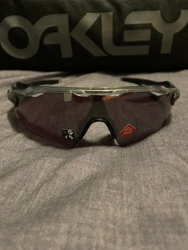 Men's One Size Fits All Oakley Radar EV Sunglasses