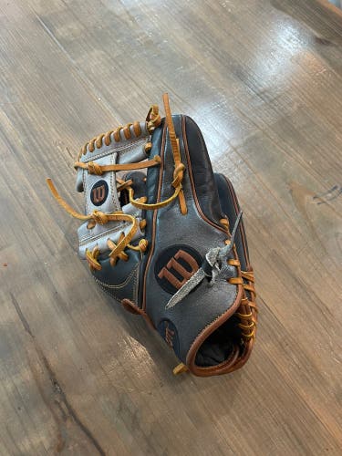Wilson Right Hand Throw Infield A2K D.P.15 Baseball Glove 11.5" Black, Gunmetal