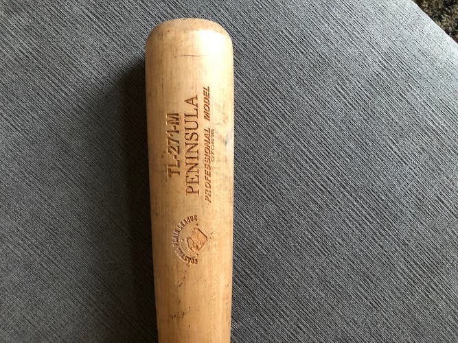 Tucci Wood (-3) 30 oz 33" Bat