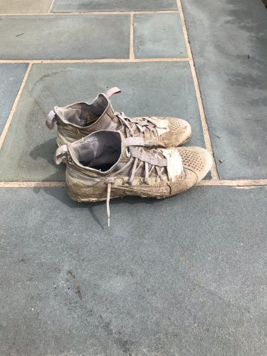 Nike Huarache 6 Size 10.5 (W 11.5)