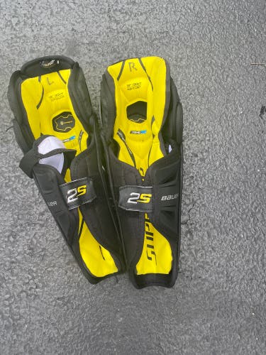 bauer supreme 2s 12 inch shins ( worn in 1 tournament