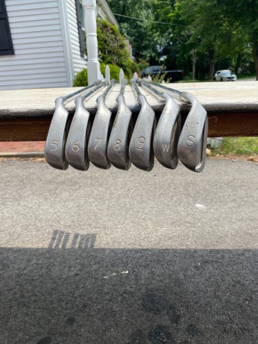 Ping Eye 2 Green Dot Iron Set