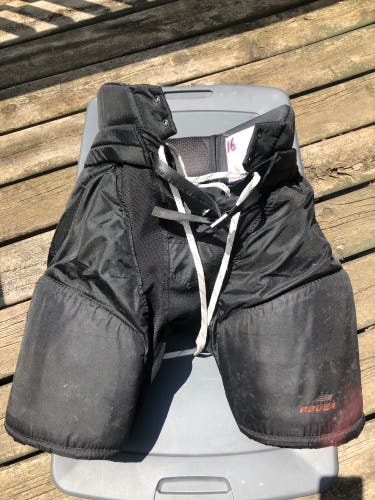 Senior Medium Bauer Pro Stock Custom Pro Hockey Pants