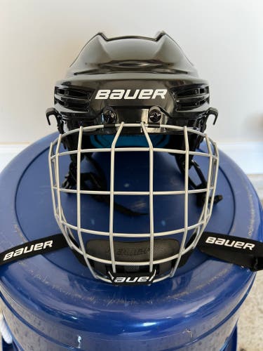 New Without Tags Youth Bauer Prodigy Helmet