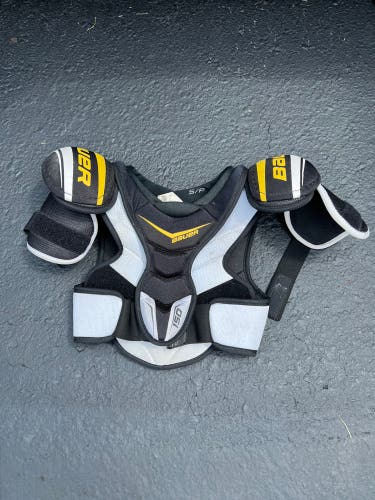 Bauer youth Shoulder Pads