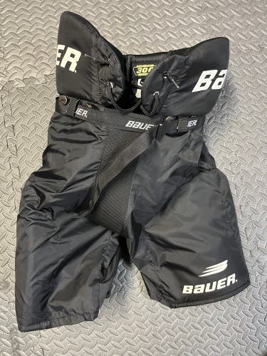 Senior Medium Bauer  300 Series Hockey Pants