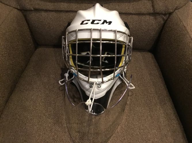 Junior Used CCM Axis 1.5 Goalie Mask