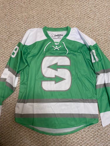 New SidelineSwap Hockey Jersey Large Green #20
