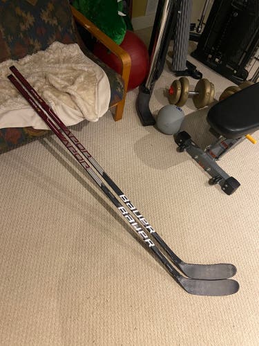 Senior Left Hand P28M Pro Stock Vapor Hyperlite Hockey Stick