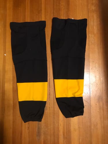 Black and yellow Size 28 Socks