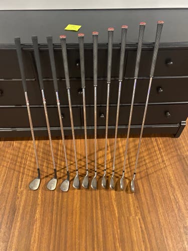 Tommy Armour 845 Iron and Wedge Set 5i-LW