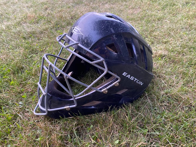 Easton Surge Catcher's Mask