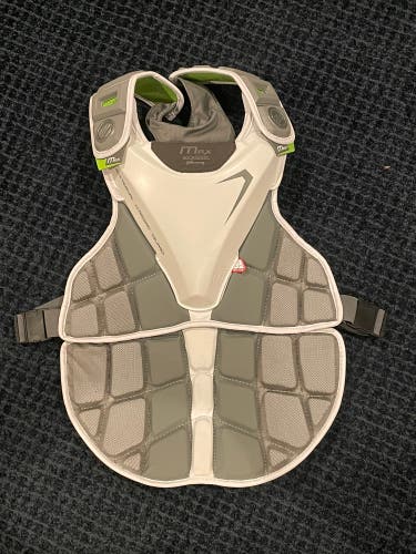 New Extra Large Maverik MAX EKG Shoulder Pads