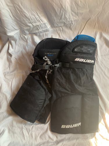 Junior Used XL Bauer Nexus 1000 Hockey Pants