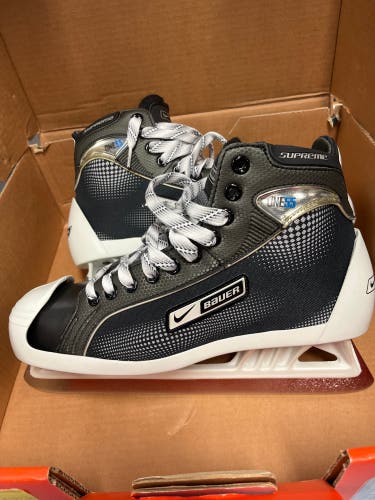 New Bauer Regular Width  Size 9 Supreme one55 Hockey Goalie Skates