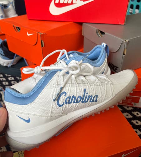 UNC team issued huarache 7 turf cleats
