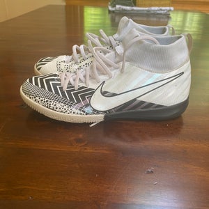 Youth Indoor soccer Footwear
