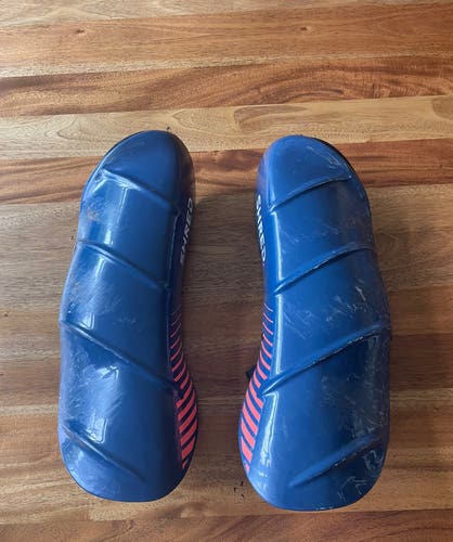 Used Medium Shred Shin Guard