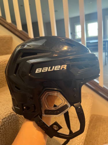 Bauer Re-Akt 150 helmet NCAA used RIT