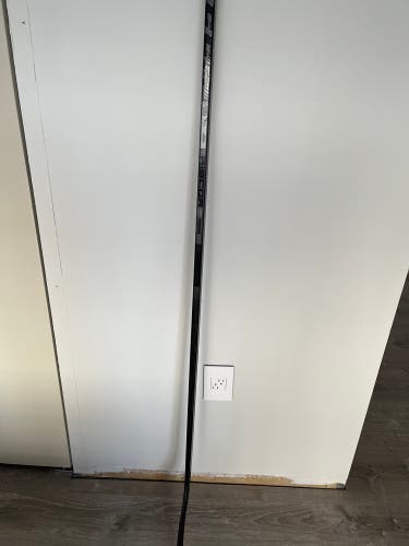 Intermediate Right Handed P29  Ribcor Trigger 6 Hockey Stick