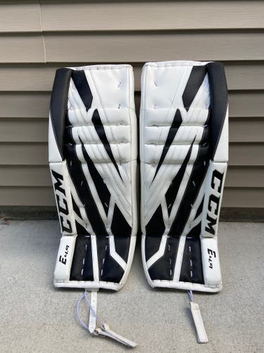 Used 33" CCM Eflex4 Goalie Leg Pads