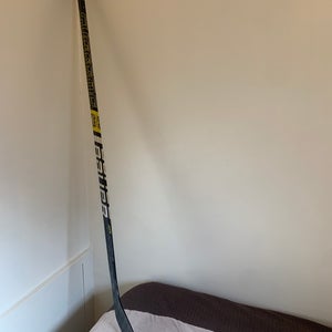 Senior Left Hand Toe Pattern Pro Stock Supreme 2S Pro Hockey Stick
