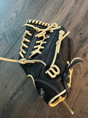 New Wilson A1000 Infield 11.5"Baseball Glove