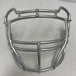 Schutt VENGEANCE V-EGOP-II Adult Football Face Mask In Metallic Silver. ￼