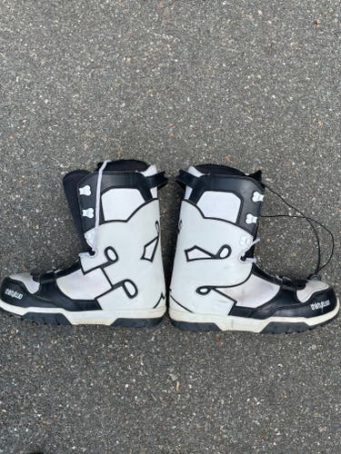 Thirty Two Snowboard Boots