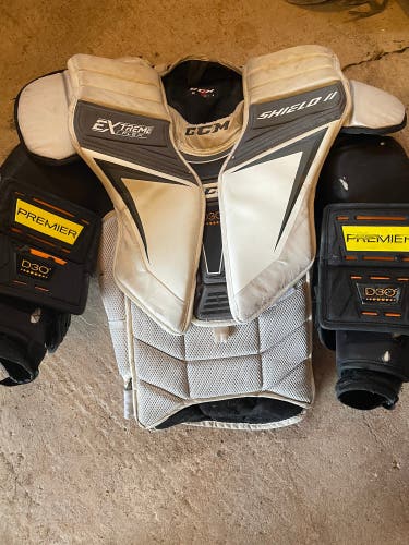 Used Large CCM  Extreme Flex Shield II Goalie Chest Protector