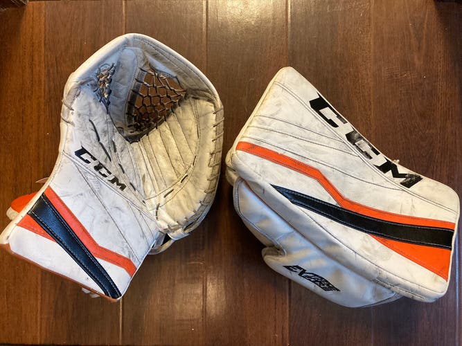 Flyers Pro Stock CCM Extreme Flex III Catch Glove & Blocker Set
