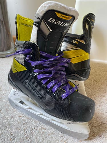 Junior Used Bauer Supreme 3S Hockey Skates Extra Wide Width Size 5