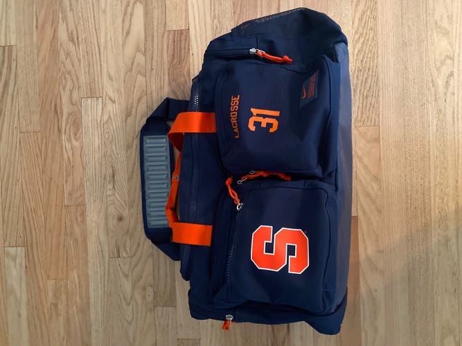 Syracuse Travel Bag