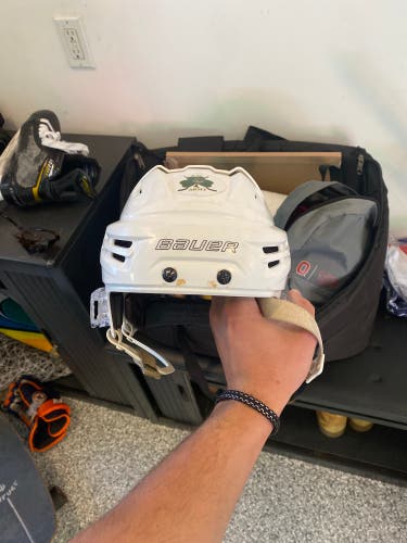 Used Small Bauer Re-Akt Helmet