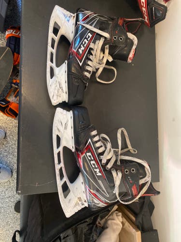 Used CCM Size 9.5 JetSpeed FT2 Hockey Skates